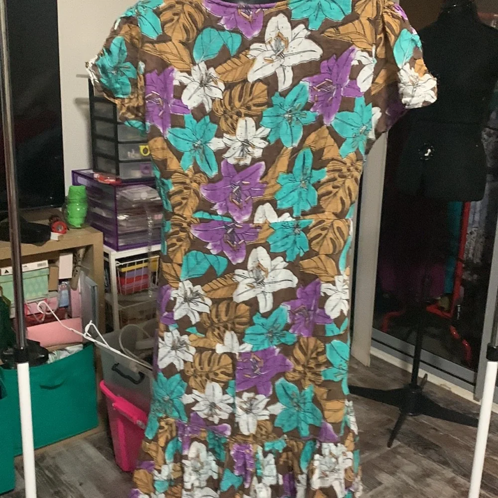 Peace angel ( tree of life ) adorable midi with wooden buttons down the front - Picture 5 of 6